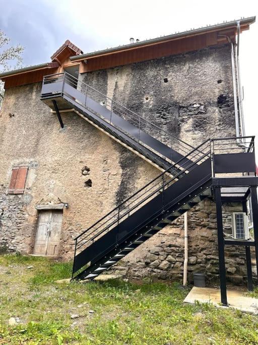 La Tour En Belledonne Villa Theys Bagian luar foto